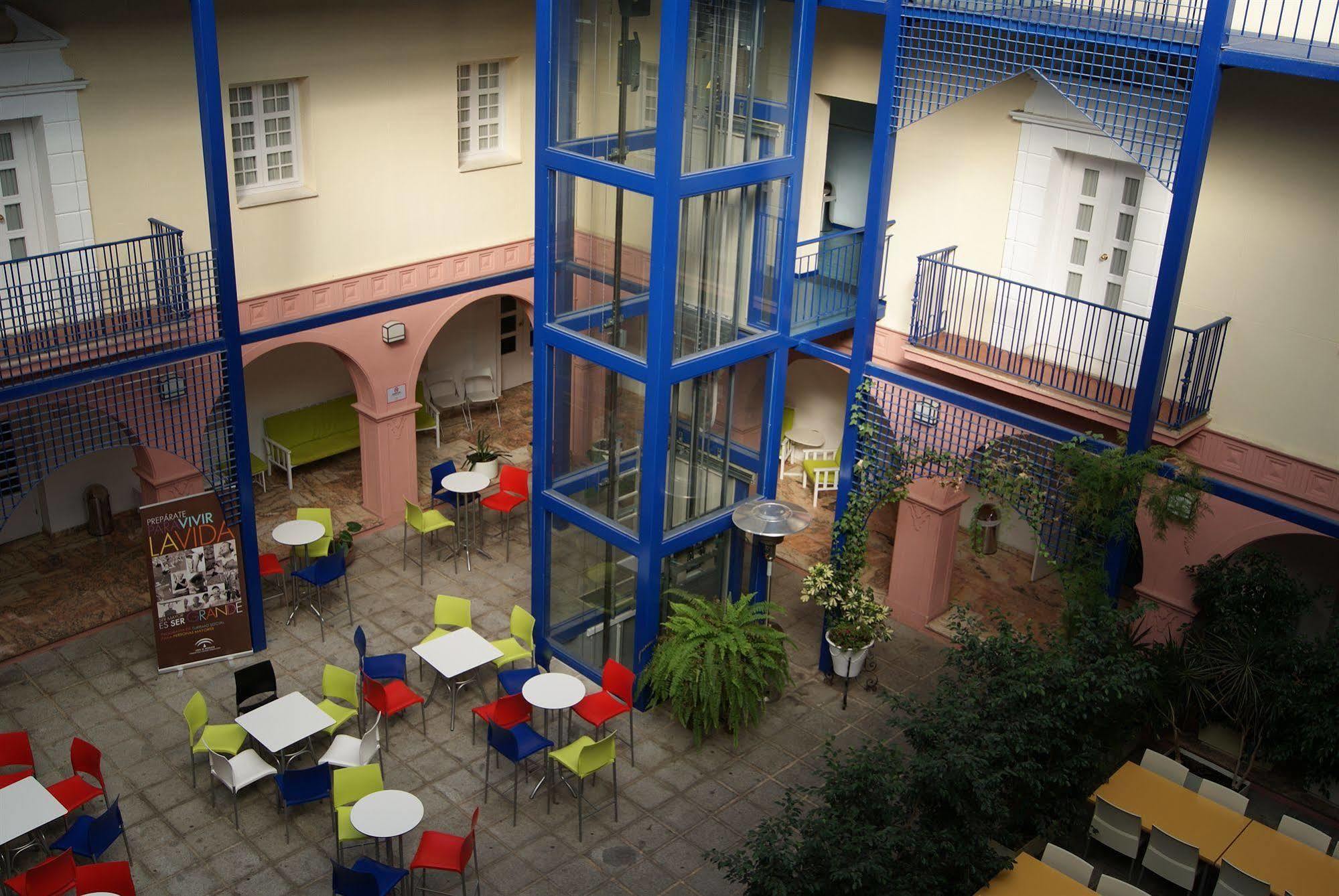 Albergue Inturjoven Уелва Екстериор снимка